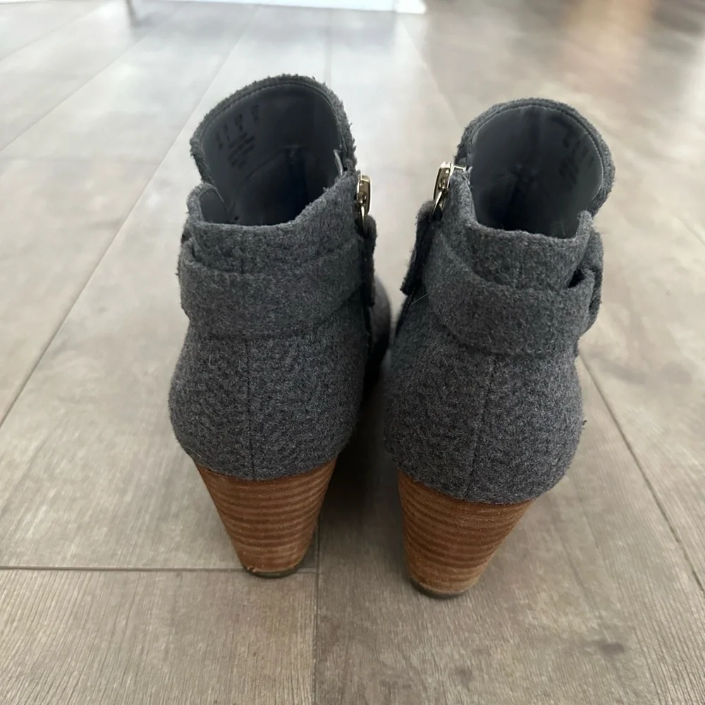 Dr. Scholl Foam Technology Darcy Wedge Booties women’s sz 8